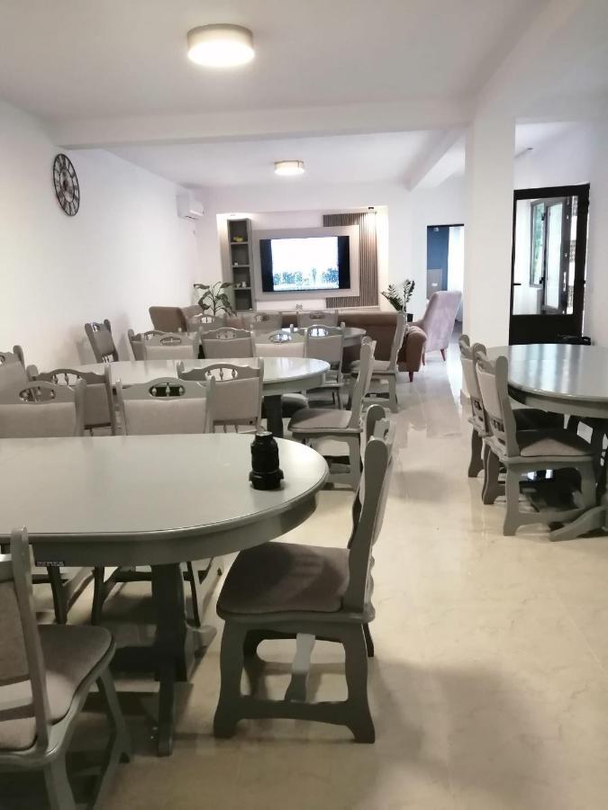 La Roby Si Niko Hotel Dubova Luaran gambar